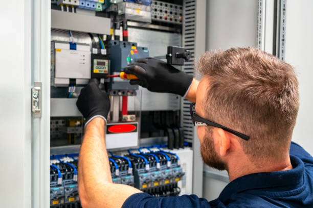 Best Circuit Breaker Repair  in Wagner, SD